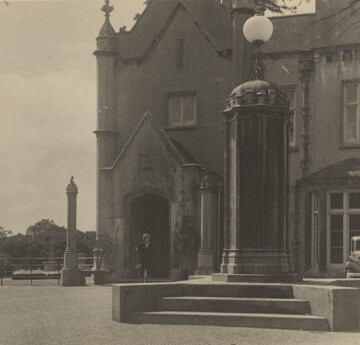 old photograph of singleton abbey 