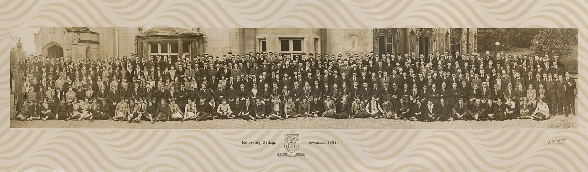 university class photo from 1926 in front of the abbey