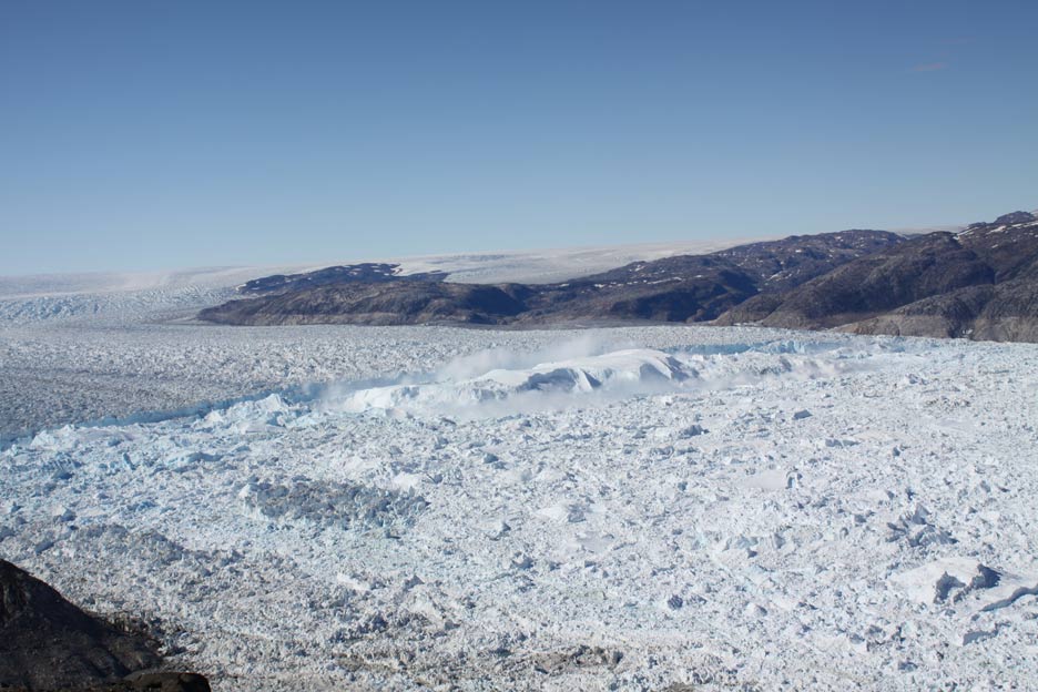 Glacier calving image