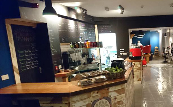 7 - Siop goffi Brynmill