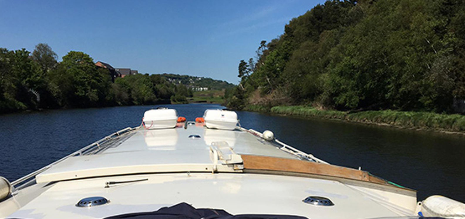 6 – Teithio'r afon ar y copper jack 