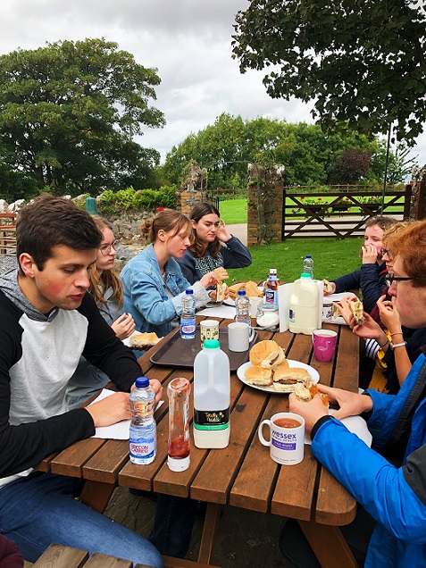 Group of students eating outside