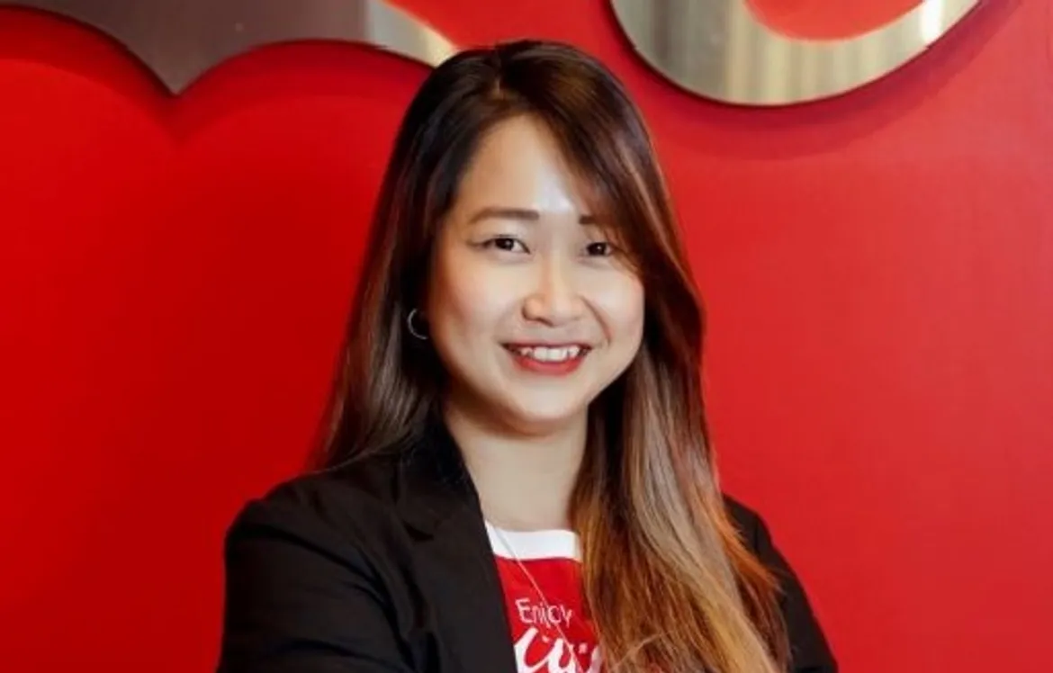 Image of Truc smiling. 