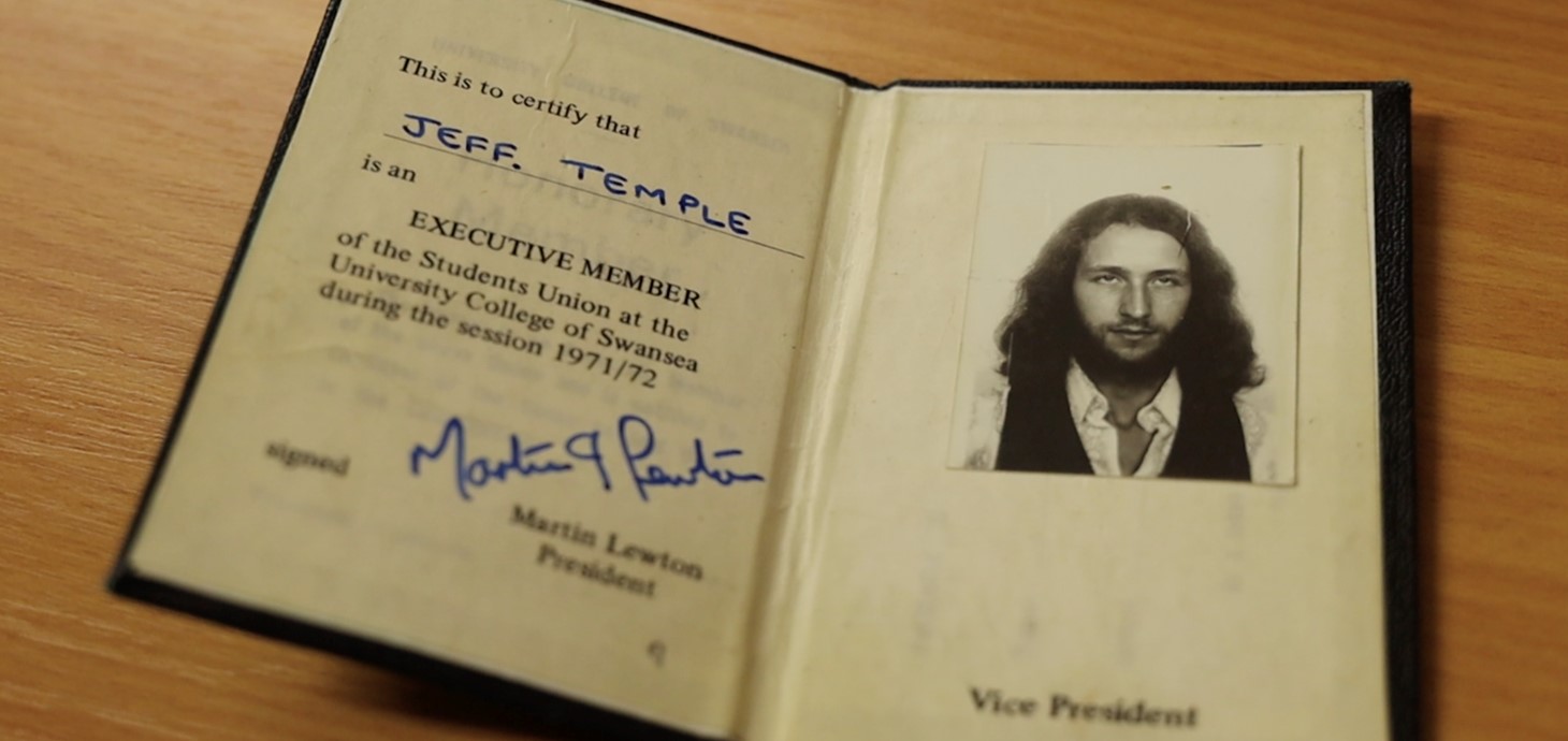 Jeff Temple’s Students' Union membership card from his time as Vice-President