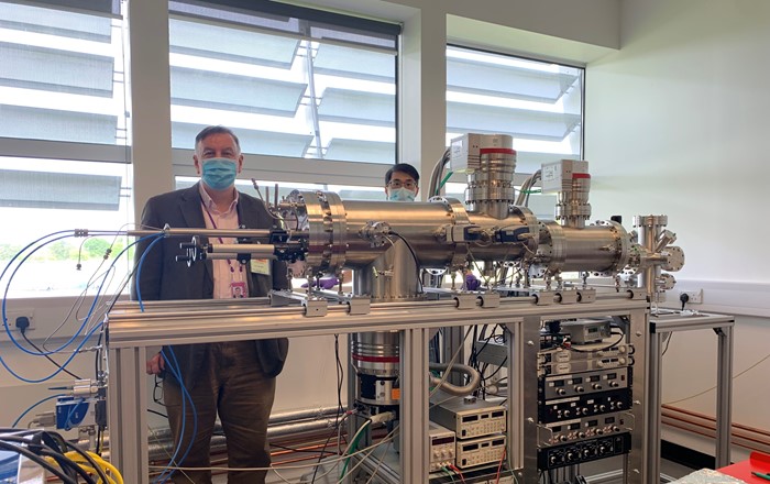 Professor Richard Palmer and Dr. Yubiao Niu from Swansea University with the new nanoparticle instrument at Diamond Light Source.