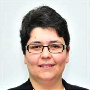An image of Professor Sandra Esteves linking to her profile site