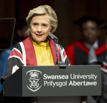 image of Hillary Rodham Clinton during a visit to the School of law