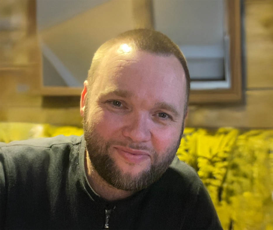 Headshot of Ceri John Stephens